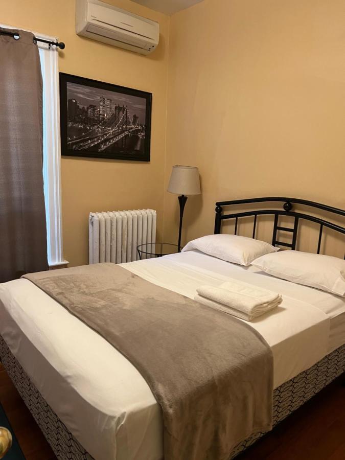 Adas Guesthouse 토론토 외부 사진